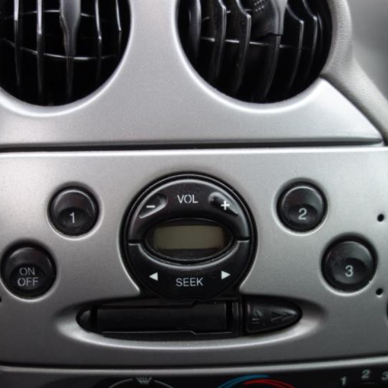 Capot FORD KA 1 Photo n°9