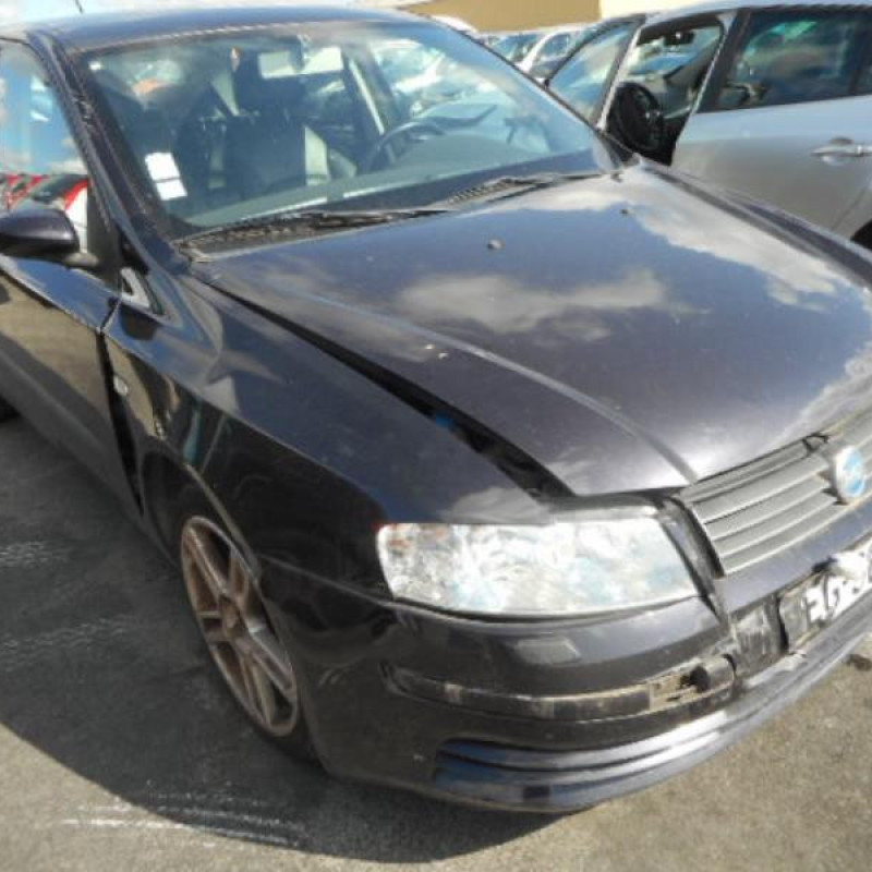 Pretensionneur de ceinture arriere gauche FIAT STILO Photo n°4