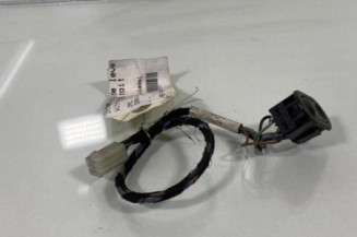 Interrupteur de leve vitre avant droit OPEL CORSA B