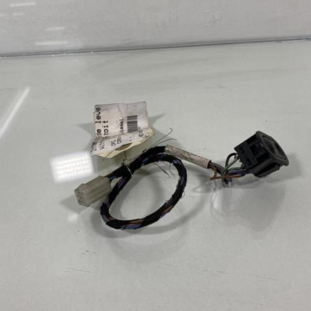 Interrupteur de leve vitre avant droit OPEL CORSA B