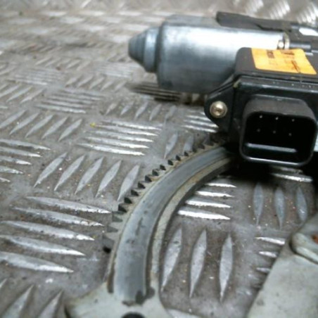 Leve vitre electrique avant droit OPEL CORSA B