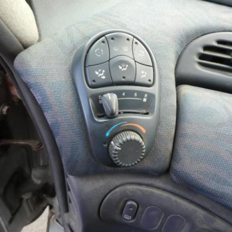 Ceinture arriere gauche RENAULT GRAND ESPACE 3 Photo n°10