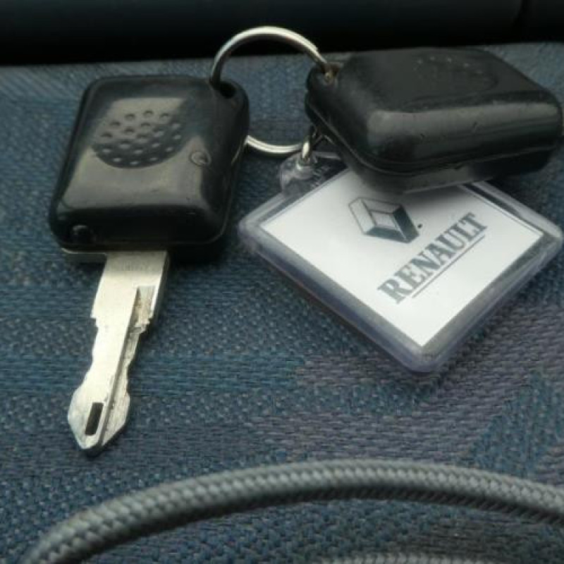 Ceinture arriere gauche RENAULT GRAND ESPACE 3 Photo n°12