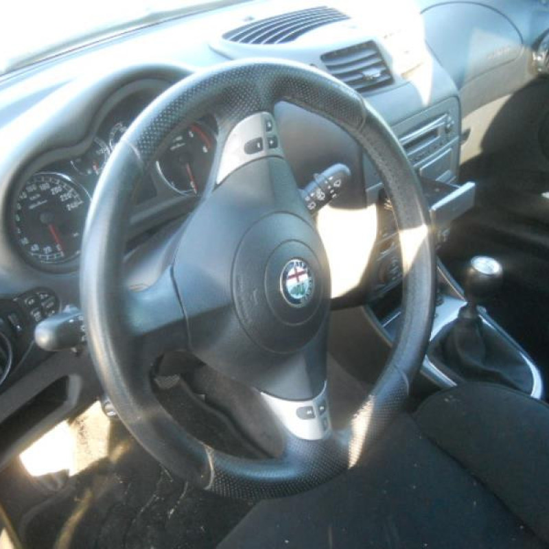 Ceinture arriere gauche ALFA ROMEO 147 Photo n°9