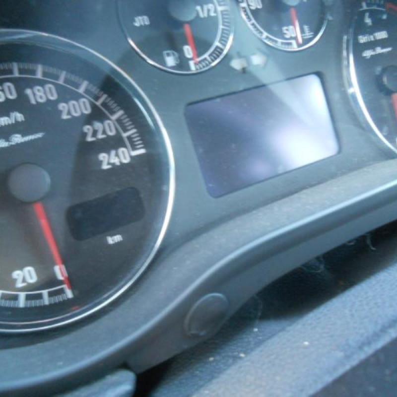 Ceinture arriere gauche ALFA ROMEO 147 Photo n°12