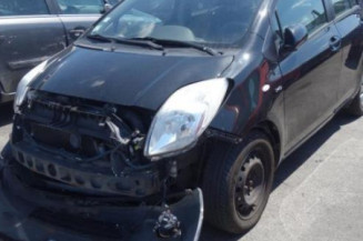 Verin de coffre TOYOTA YARIS 2
