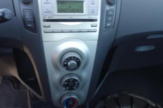 Verin de coffre TOYOTA YARIS 2