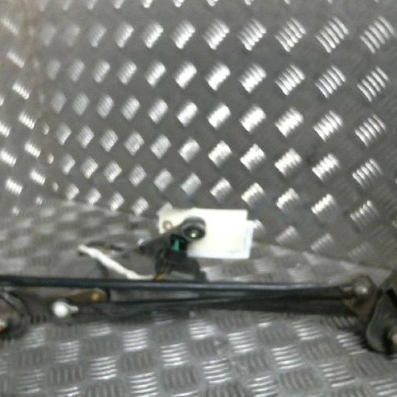 Moteur essuie glace avant KIA CARENS 3 Photo n°1