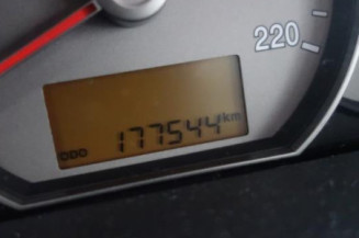 Amortisseur avant droit KIA CARENS 3