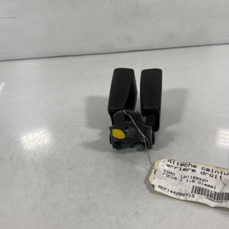 Attache ceinture arriere droit FORD FOCUS 1 Photo n°3