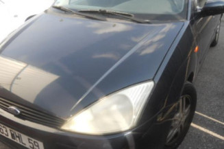 Attache ceinture arriere droit FORD FOCUS 1