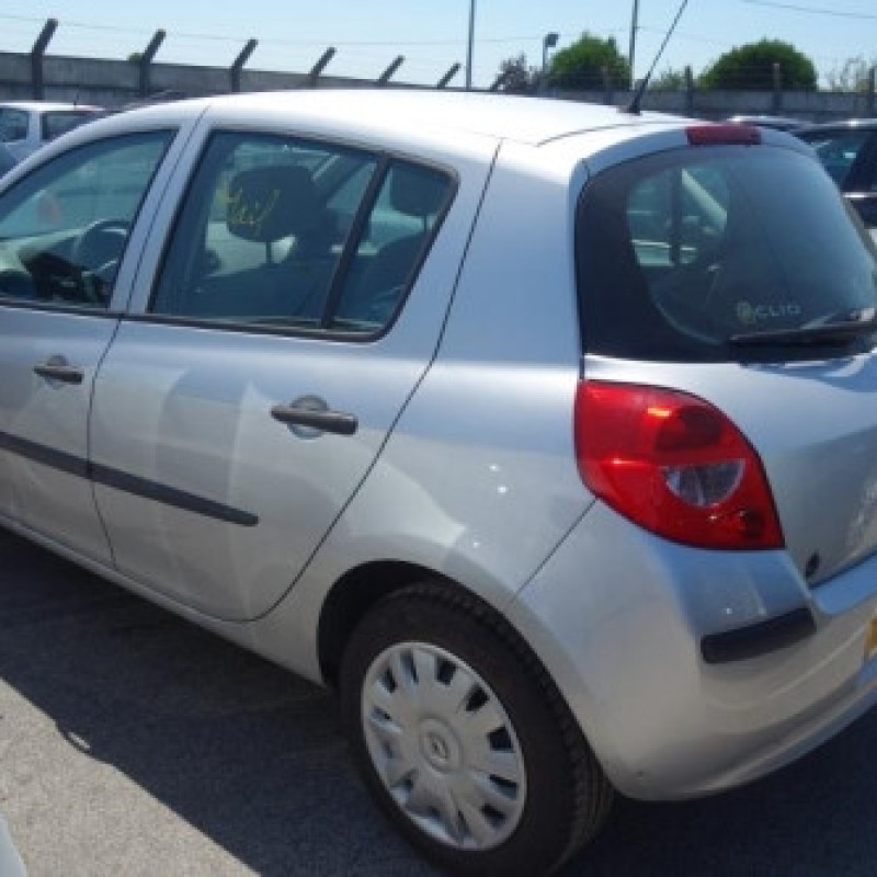 Moto ventilateur radiateur RENAULT CLIO 3 Photo n°7