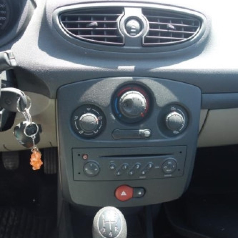 Moto ventilateur radiateur RENAULT CLIO 3 Photo n°12