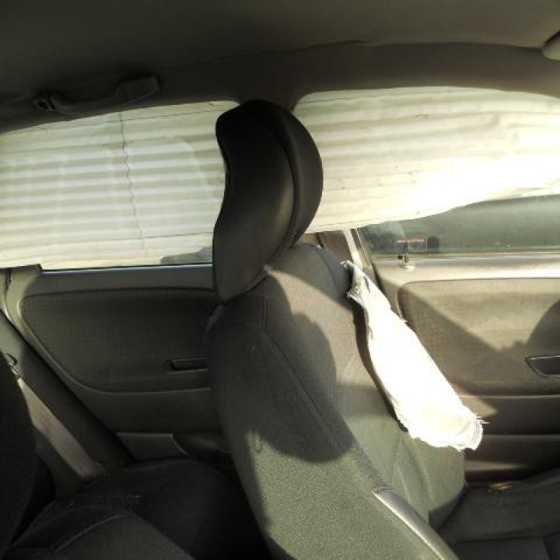 Serrure avant gauche VOLVO V 40 1 Photo n°9