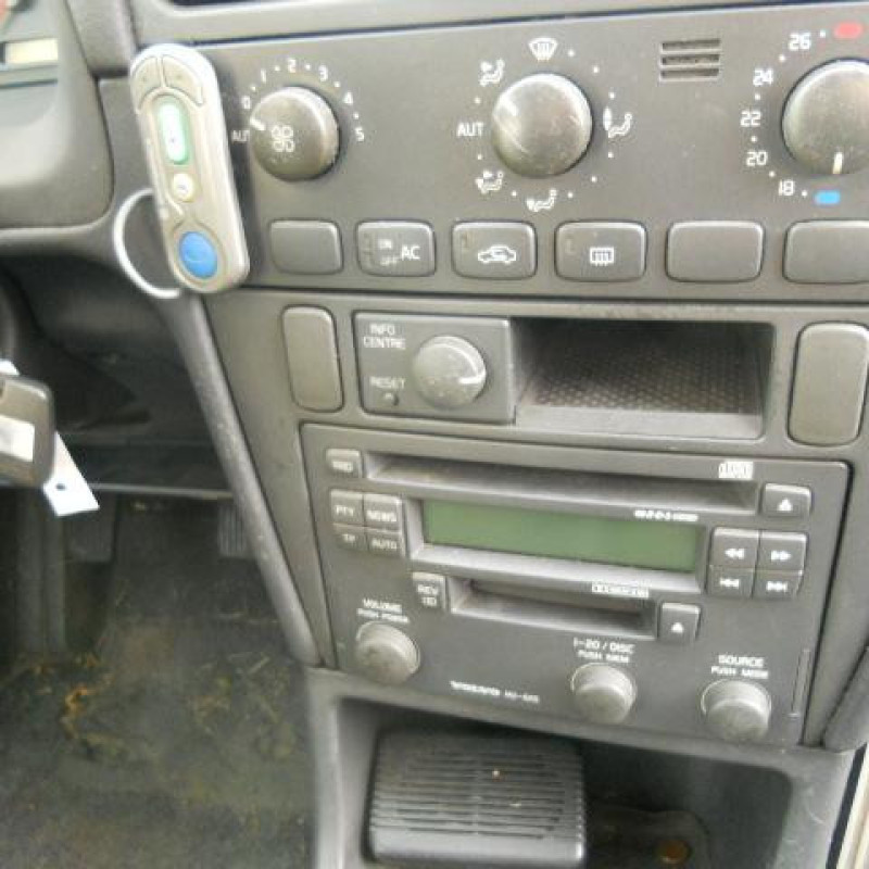 Serrure avant gauche VOLVO V 40 1 Photo n°11