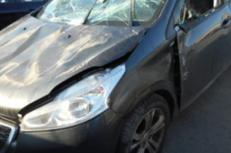 Verin de coffre PEUGEOT 208 1