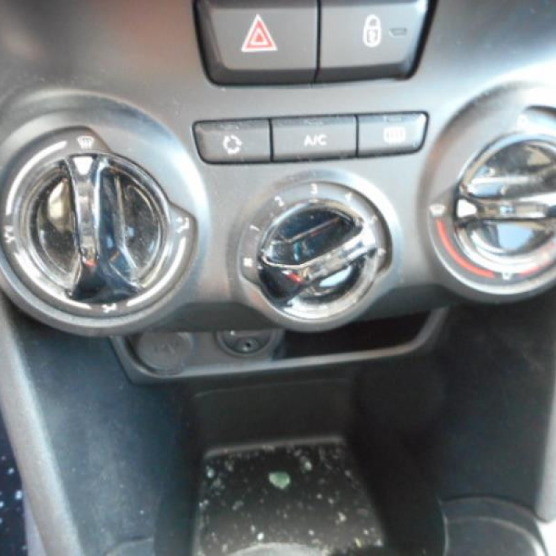 Verin de coffre PEUGEOT 208 1 Photo n°7