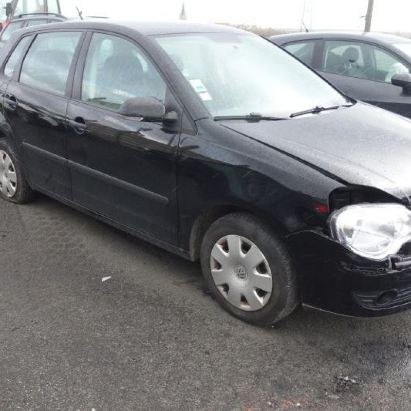 Pretensionneur de ceinture avant droit VOLKSWAGEN POLO 4 Photo n°4
