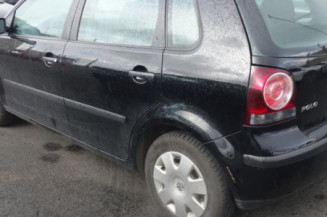 Pretensionneur de ceinture avant droit VOLKSWAGEN POLO 4