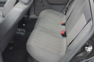 Pretensionneur de ceinture avant droit VOLKSWAGEN POLO 4