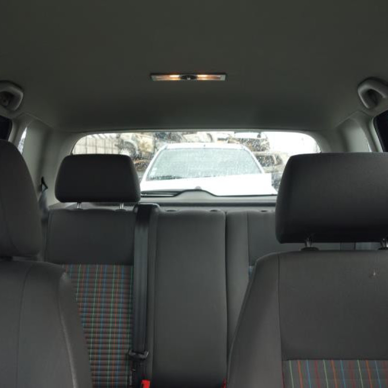 Pretensionneur de ceinture avant droit VOLKSWAGEN POLO 4 Photo n°10