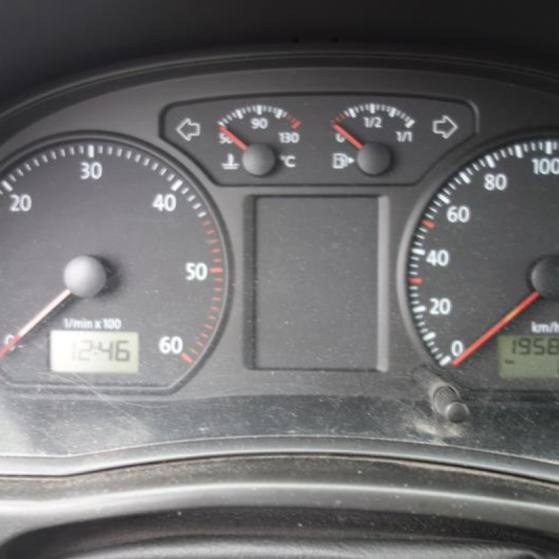 Pretensionneur de ceinture avant droit VOLKSWAGEN POLO 4 Photo n°14
