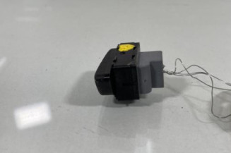 Interrupteur de leve vitre avant droit VOLKSWAGEN POLO 4