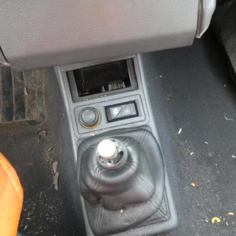 Charniere de capot RENAULT CLIO 1 Photo n°9