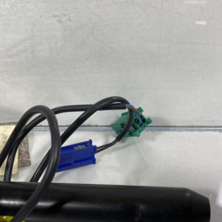 Pretensionneur de ceinture avant gauche OPEL ZAFIRA B