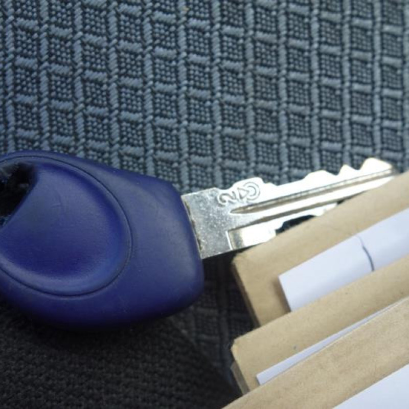 Attache ceinture arriere droit FIAT SEICENTO Photo n°11