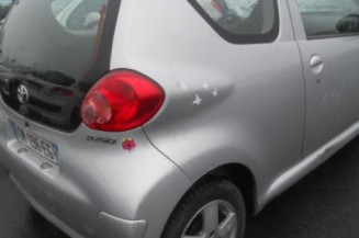 Amortisseur avant droit TOYOTA AYGO 1
