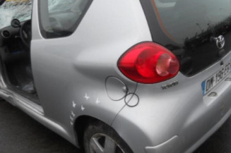 Amortisseur avant droit TOYOTA AYGO 1