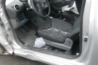 Amortisseur avant droit TOYOTA AYGO 1