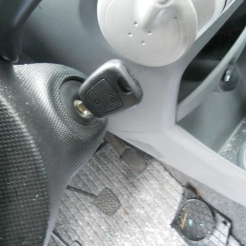 Amortisseur avant droit TOYOTA AYGO 1 Photo n°8