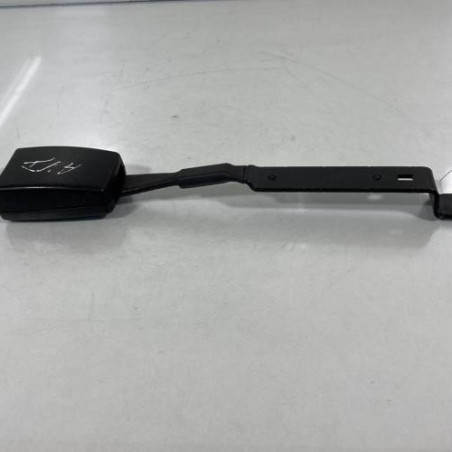 Attache ceinture avant droit VOLKSWAGEN CADDY 3