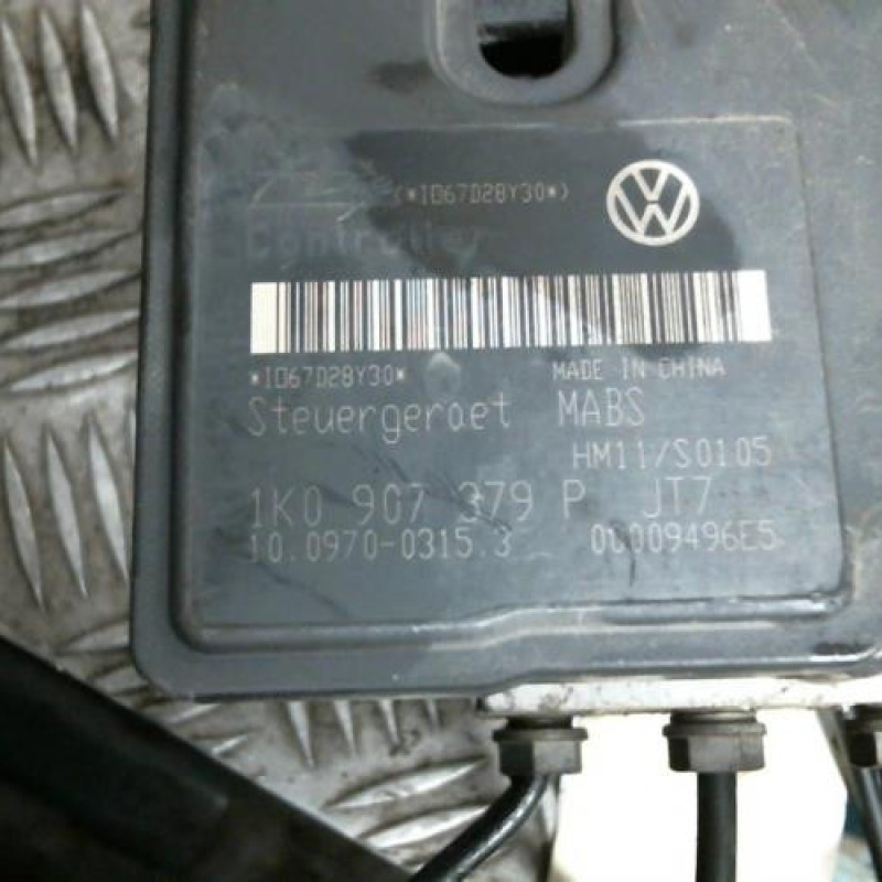 Bloc ABS (freins anti-blocage) VOLKSWAGEN CADDY 3 Photo n°3
