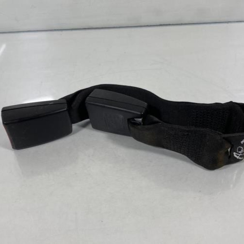 Attache ceinture arriere droit BMW SERIE 1 E87 Photo n°2