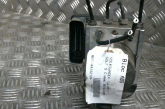 Bloc ABS (freins anti-blocage) VOLKSWAGEN GOLF 5 Photo n°1