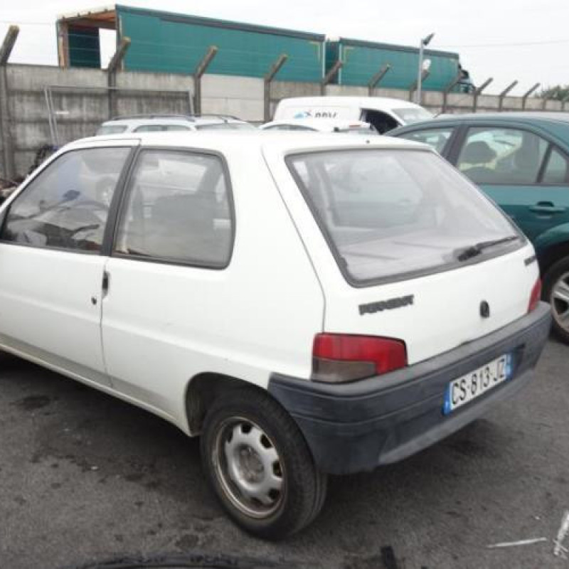 Verin de coffre PEUGEOT 106 Photo n°5