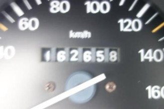 Verin de coffre PEUGEOT 106