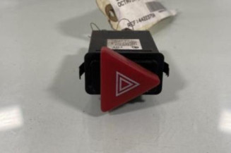 Bouton de warning SKODA OCTAVIA 1 Photo n°1
