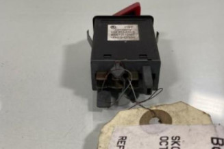 Bouton de warning SKODA OCTAVIA 1