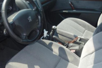 Attache ceinture arriere droit PEUGEOT 407