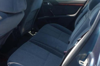 Attache ceinture arriere droit PEUGEOT 407