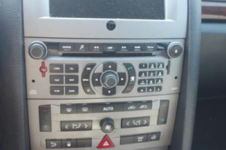 Attache ceinture arriere droit PEUGEOT 407