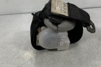 Ceinture arriere droit TOYOTA COROLLA VERSO 2