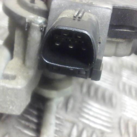 Moteur essuie glace avant TOYOTA COROLLA VERSO 2