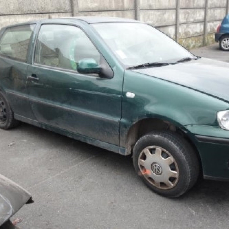 Malle/Hayon arriere VOLKSWAGEN POLO 3 Photo n°3