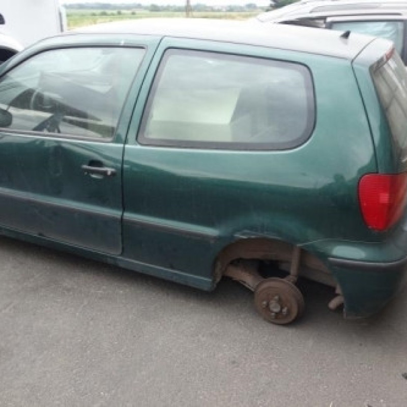 Malle/Hayon arriere VOLKSWAGEN POLO 3 Photo n°5