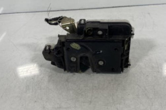 Serrure avant droit VOLKSWAGEN POLO 3